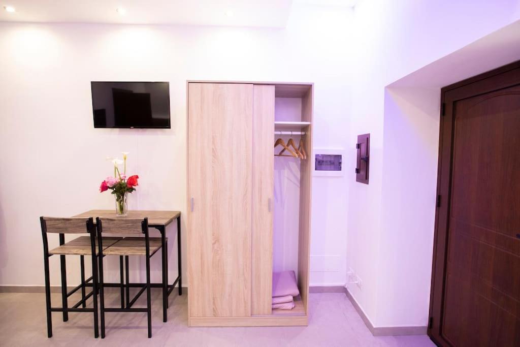 La Domus Di Segesta "Smart Solution" Apartment กาลาตาฟีมี ภายนอก รูปภาพ
