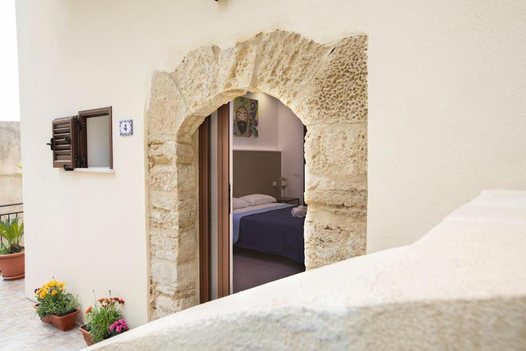 La Domus Di Segesta "Smart Solution" Apartment กาลาตาฟีมี ภายนอก รูปภาพ